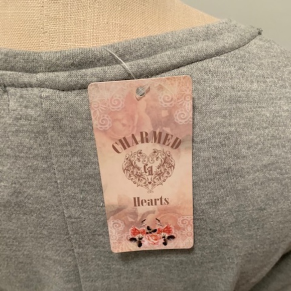Charmed Hearts NWT Women's Knit Top - Picture 8 of 8